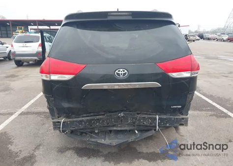 2011 Toyota Sienna Limited V6 z USA, uszkodzony, nr VIN 5TDYK3DC3BS095849